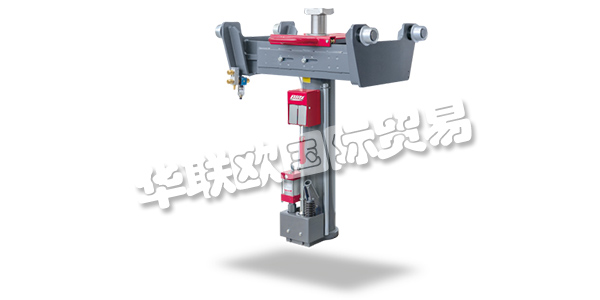 BLITZ于1872年由Matthias Schneider在Schwenningen am Neckar成立，作為精密機械的維修車間。然而，汽車工業(yè)的增長導致對車輛維修工具的需求增加。因此，他們開始生產(chǎn)汽車千斤頂，電動空氣泵和空氣壓縮機。