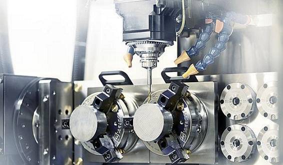 SCHUNK刀具夾持系統(tǒng)對機(jī)加工行業(yè)產(chǎn)生了前所未有的革命性影響。?模塊化夾持系統(tǒng)借鑒其優(yōu)勢，它的作用遠(yuǎn)不止于一個(gè)參考基準(zhǔn)，還提供了包括定位、夾持以及接口通用等功能。這種夾持原理如今被認(rèn)為是提高生產(chǎn)效率的最有效的方法之一，廣泛適用于從小型零件到大型零件，從粗加工到裝配應(yīng)用的各種工藝。作為這一技術(shù)的先驅(qū)以及夾持技術(shù)和抓取系統(tǒng)的領(lǐng)導(dǎo)者，SCHUNK始終致力于開發(fā)新的應(yīng)用領(lǐng)域，并在它的模塊化系統(tǒng)中新增了適用于直接夾持工件以及微小型零件的專業(yè)標(biāo)準(zhǔn)模塊。