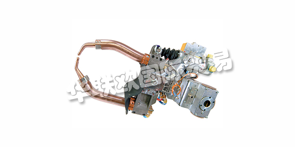 ARO總部位于法國(guó)勒芒附近的Chateau-du-Loir，在歐洲，美洲和遠(yuǎn)東設(shè)有地區(qū)辦事處，并擁有獨(dú)立的銷(xiāo)售和服務(wù)合作伙伴。ARO是多學(xué)科英國(guó)工程集團(tuán)Langley Holdings plc的一個(gè)部門(mén)。?