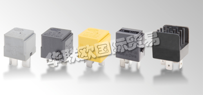 德國(guó)HELLA公司主要供應(yīng)：德國(guó)HELLA傳感器,HELLA執(zhí)行器，繼電器，模塊，控制模塊，控制單元，DC轉(zhuǎn)換器，真空泵，加速踏板傳感器，位置傳感器，轉(zhuǎn)向傳感器，中型傳感器，空調(diào)傳感器和雨/光傳感器等產(chǎn)品。